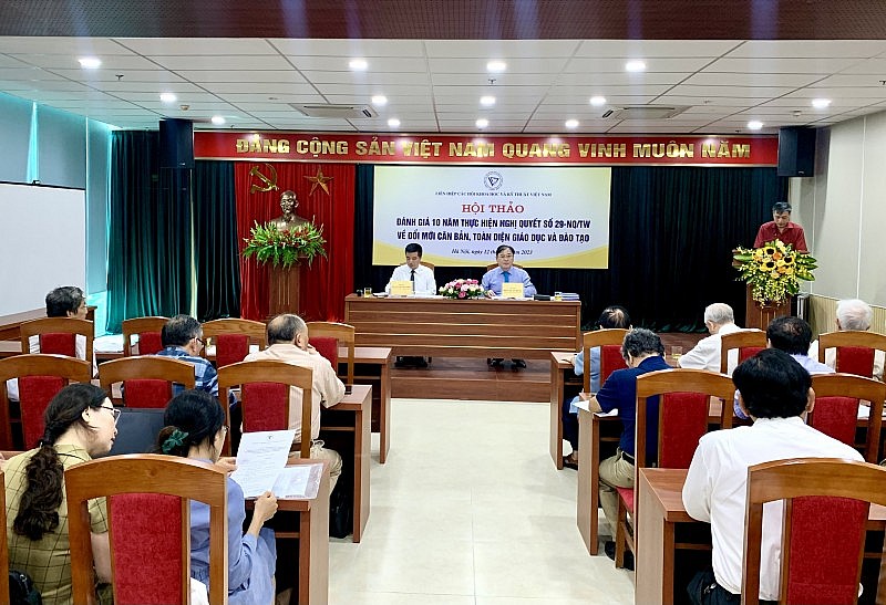 Toàn cảnh hội thảo đánh giá 10 năm thưc hien NQ 29-NQ/TW