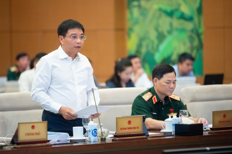 Ưu tiên phát triển một số công trình trọng điểm quốc gia về giao thông Ưu tiên phát triển một số công trình trọng điểm quốc gia về giao thông