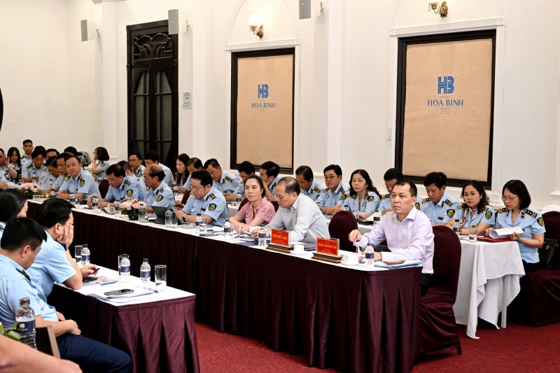 undefined 6 tháng đầu năm 2023: Lực lượng Quản lý thị trường kiểm tra gần 40.000 vụ việc