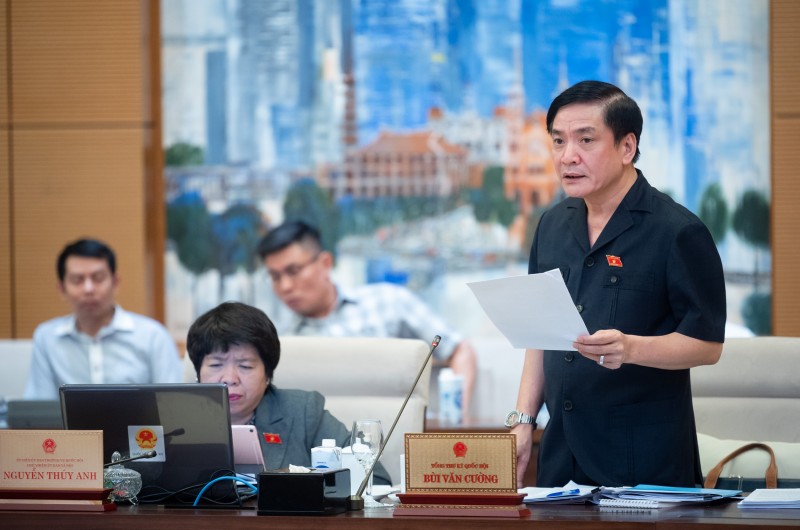 Kỳ họp thứ 6, Quốc hội khóa XV xem xét, thông qua 9 dự án luật