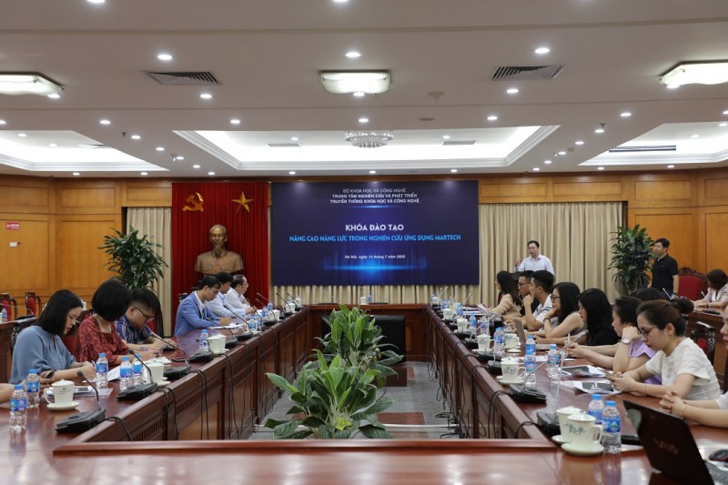 Khóa đào tạo Nâng cao năng lực trong nghiên cứu ứng dụng Martech (công nghệ Marketing) cho các doanh nghiệp khởi nghiệp Khóa đào tạo Nâng cao năng lực trong nghiên cứu ứng dụng Martech (công nghệ Marketing) cho các doanh nghiệp khởi nghiệp