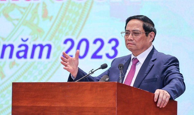 Thủ tướng Phạm Minh Chính: Ngân hàng phải ưu tiên vốn cho đầu tư, xuất khẩu và tiêu dùng