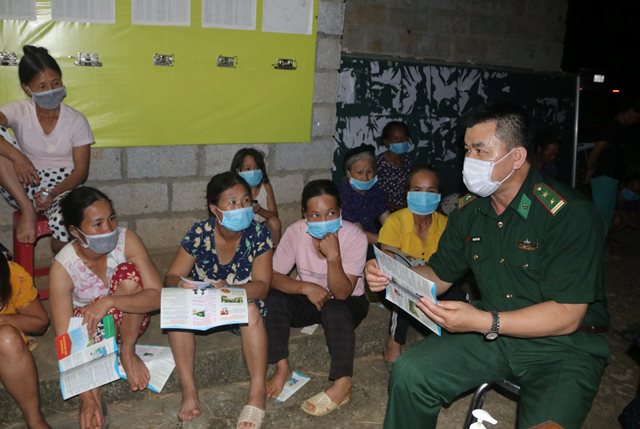 Tiếp tục phấn đấu xứng danh “Bộ đội Cụ Hồ” Tiếp tục phấn đấu xứng danh “Bộ đội Cụ Hồ”