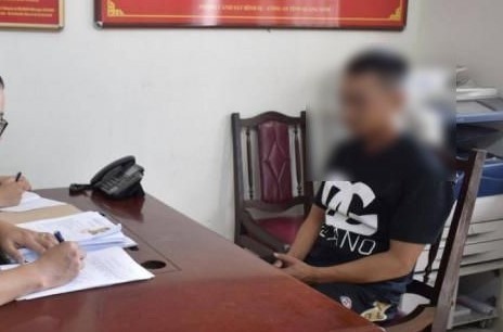 Đối tượng Nguyễn Quang Kiên tại cơ quan công an. Đối tượng Nguyễn Quang Kiên tại cơ quan công an.