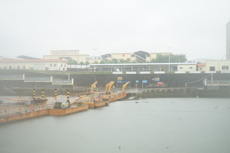 Khu vực lối mở cầu phao tạm Km3+4, Hải Yên (TP Móng Cái, tỉnh Quảng Ninh)