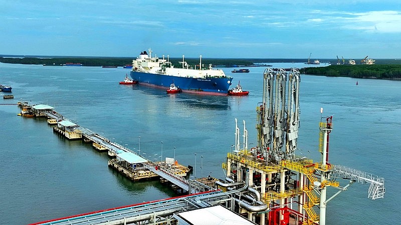 PV GAS hoàn thành tiếp nhận gần 70.000 tấn LNG đầu tiên về kho Thị Vải PV GAS hoàn thành tiếp nhận gần 70.000 tấn LNG đầu tiên về kho Thị Vải
