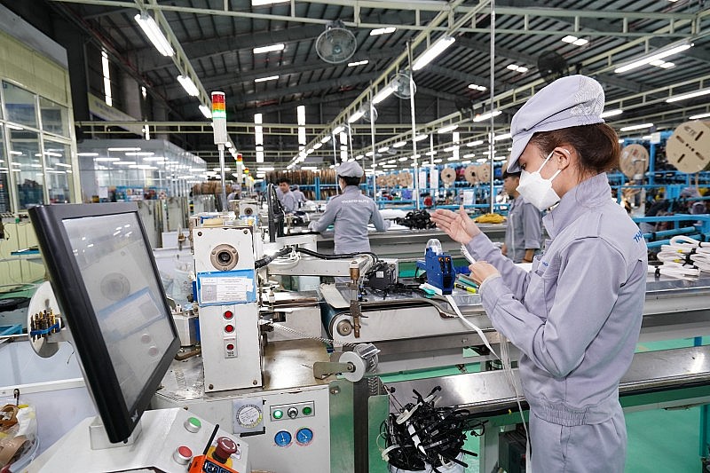 Sản xuất công nghiệp Sản xuất công nghiệp