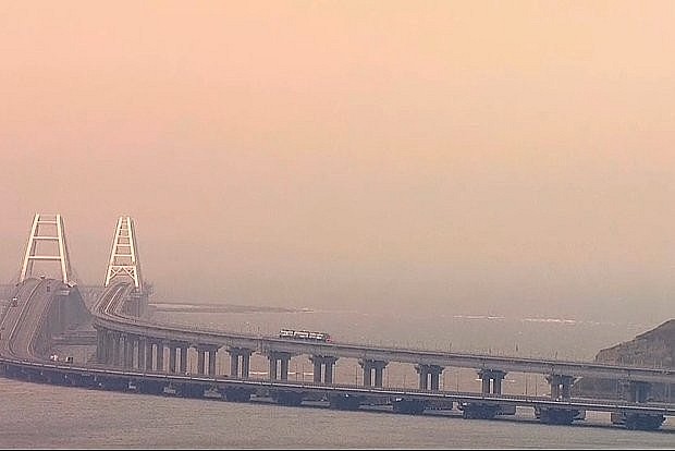 Cầu Crimea một lần nữa bị đóng cửa trước cảnh báo bị tấn công Cầu Crimea một lần nữa bị đóng cửa trước cảnh báo bị tấn công