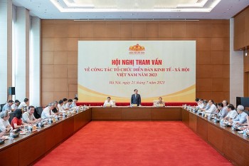 Diễn đàn Kinh tế - xã hội năm 2023 đánh giá toàn diện tình hình thế giới và trong nước