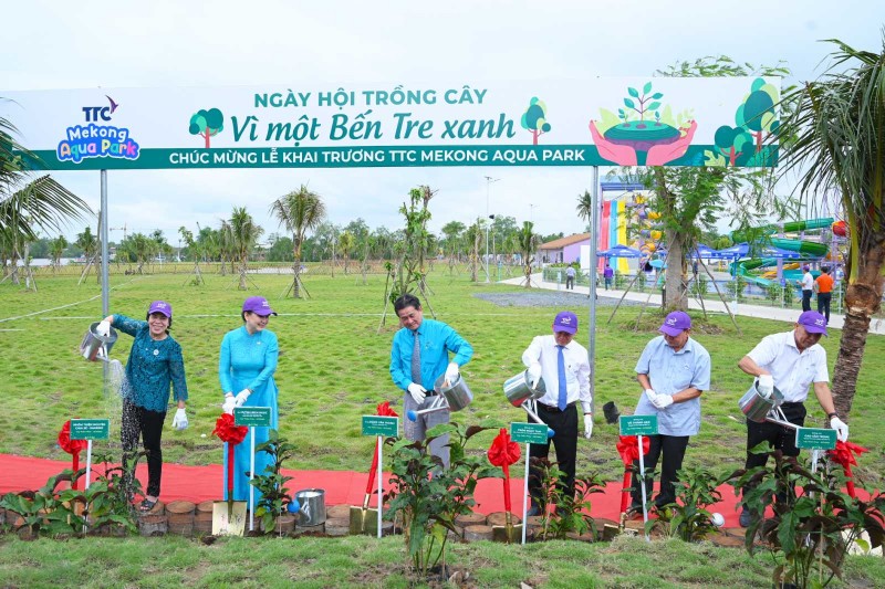 TTC Mekong Aqua Park - công viên nước đầu tiên tại thành phố Bến Tre chính thức khai trương
