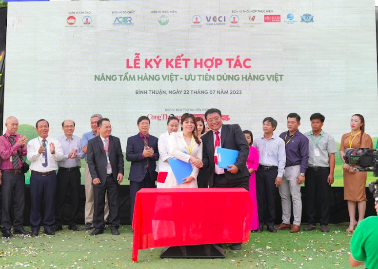 Ecofarm Pay Rest Stop - Hội tụ và lan toả sản phẩm nông sản Việt chất lượng Ecofarm Pay Rest Stop - Hội tụ và lan toả sản phẩm nông sản Việt chất lượng