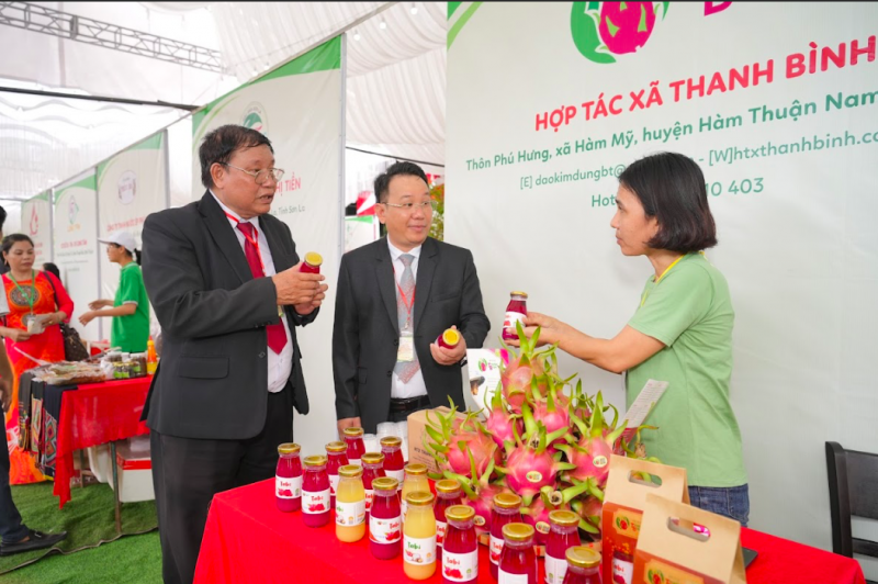 Ecofarm Pay Rest Stop - Hội tụ và lan toả sản phẩm nông sản Việt chất lượng Ecofarm Pay Rest Stop - Hội tụ và lan toả sản phẩm nông sản Việt chất lượng