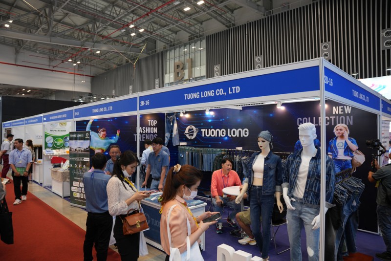 Triển lãm SAIGONFABRIC Summer 2023: Bắt kịp xu hướng sôi động ngành dệt may nửa cuối 2023 Triển lãm SAIGONFABRIC Summer 2023: Bắt kịp xu hướng sôi động ngành dệt may nửa cuối 2023