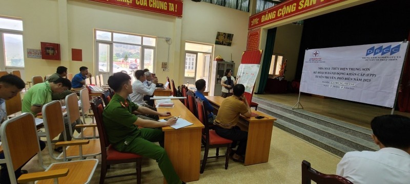 Tuyên tryền phổ biến EPP thủy điện Trung Sơn tại xã Trung Thành, huyên Quan Hóa Tuyên tryền phổ biến EPP thủy điện Trung Sơn tại xã Trung Thành, huyên Quan Hóa