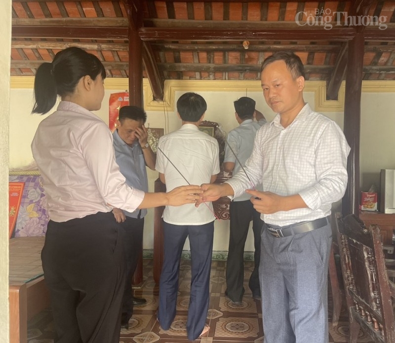 Ngành Công Thương Thanh Hóa dâng hương tri ân liệt sĩ nhân dịp 27/7 Ngành Công Thương Thanh Hóa dâng hương tri ân liệt sĩ nhân dịp 27/7