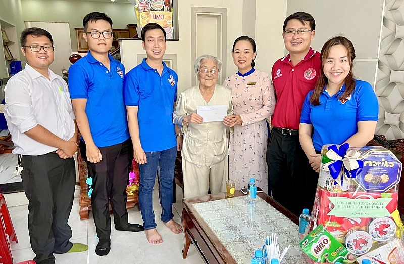 Nhiều hoạt động “đền ơn đáp nghĩa” dịp 27/7 tại các tỉnh thành phía Nam