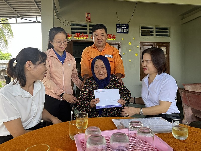 Nhiều hoạt động “đền ơn đáp nghĩa” dịp 27/7 tại các tỉnh thành phía Nam