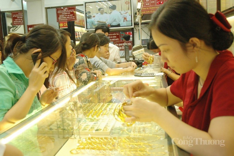 Giá vàng hôm nay 28/7/2023: Giá vàng hôm nay 28/7/2023: