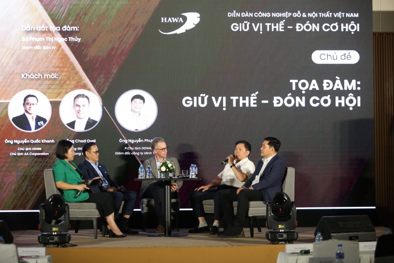 Diễn đàn Công nghiệp Chế biến gỗ Việt Nam: Tìm hướng phát triển mới cho ngành gỗ Diễn đàn Công nghiệp Chế biến gỗ Việt Nam: Tìm hướng phát triển mới cho ngành gỗ