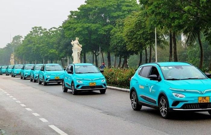 Chuyển đổi ôtô chạy xăng sang xe ô tô điện: Bộ Giao thông Vận tải đề xuất gì?