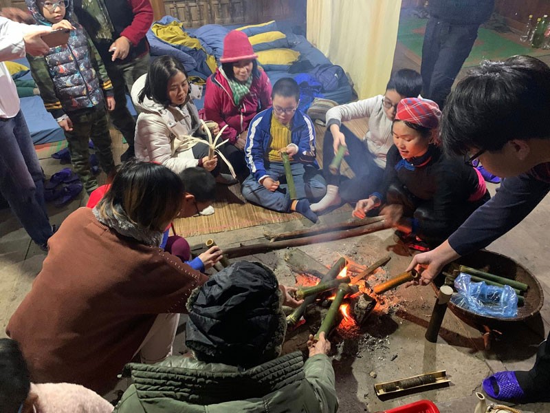 Người phụ nữ Tày tiên phong làm du lịch cộng đồng ở vùng cao Bắc Hà Người phụ nữ Tày tiên phong làm du lịch cộng đồng ở vùng cao Bắc Hà