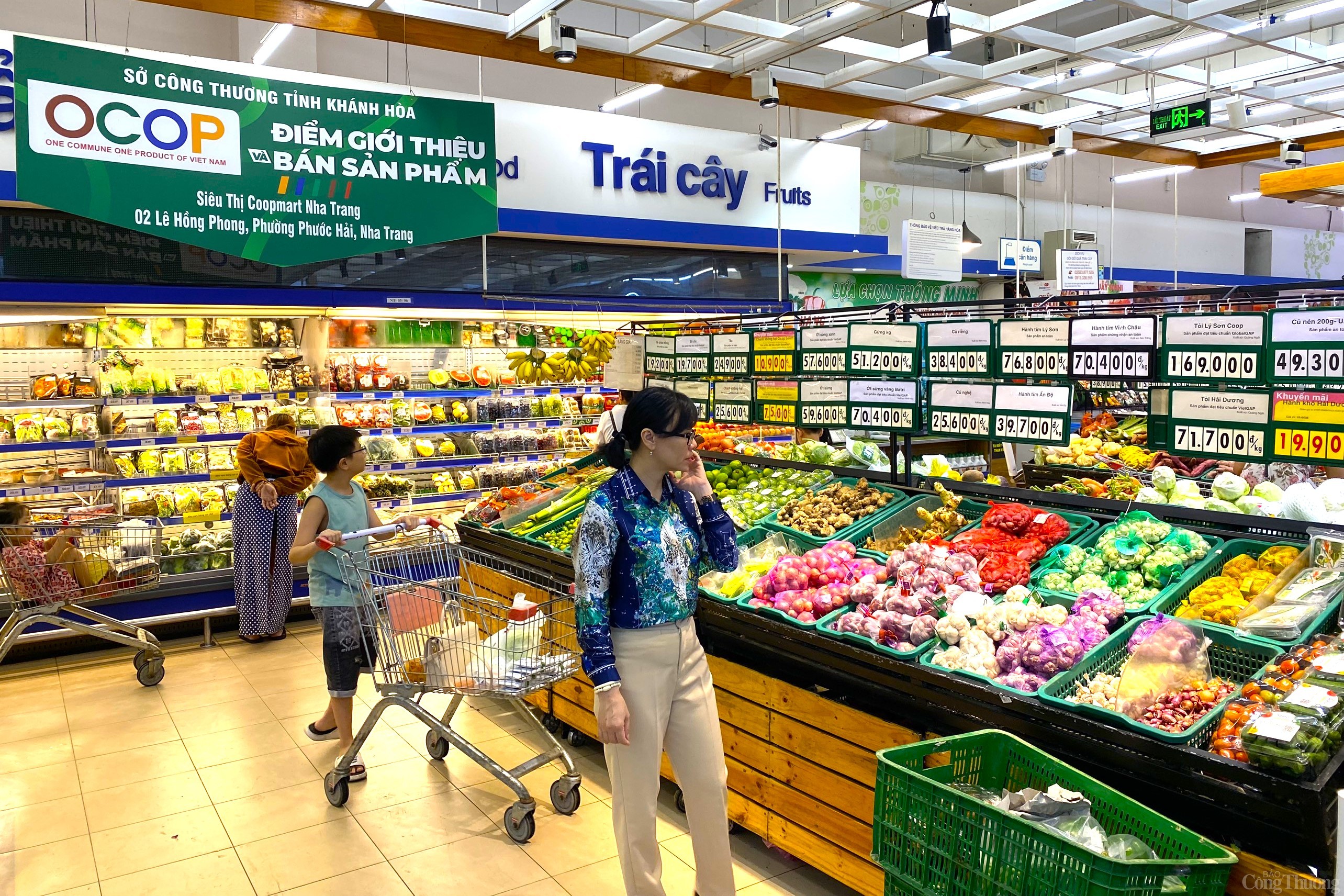 Người tiêu dùng Khánh Hòa dần hình thành thói quen tiêu dùng hàng Việt Người tiêu dùng Khánh Hòa dần hình thành thói quen tiêu dùng hàng Việt