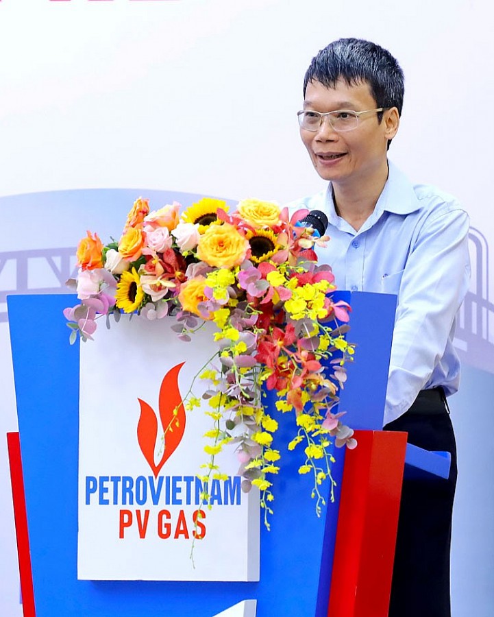 Ký kết bàn giao và tiếp nhận vận hành Kho cảng LNG Thị Vải Ký kết bàn giao và tiếp nhận vận hành Kho cảng LNG Thị Vải