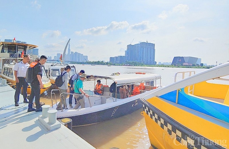 Nhiều hoạt động đặc sắc tại Lễ hội sông nước TP. Hồ Chí Minh