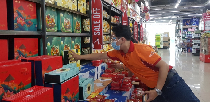 Bánh trung thu vào đường đua sớm - Ảnh 1. Bánh trung thu vào đường đua sớm - Ảnh 1.