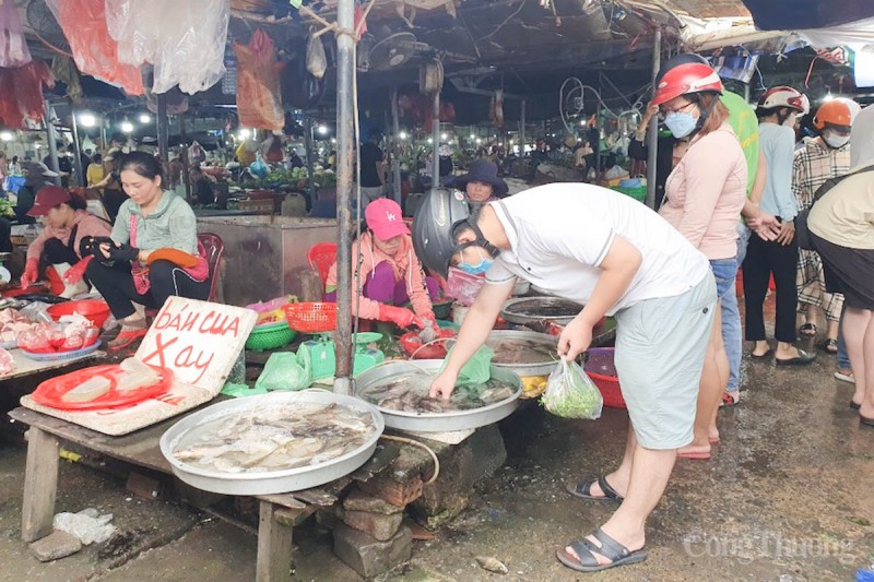 Thúc đẩy tiêu dùng nội địa để “kích” tăng trưởng GDP Thúc đẩy tiêu dùng nội địa để “kích” tăng trưởng GDP