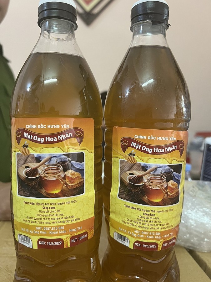 Hà Nội: Khởi tố vụ án buôn bán mật ong giả tại Hoài Đức