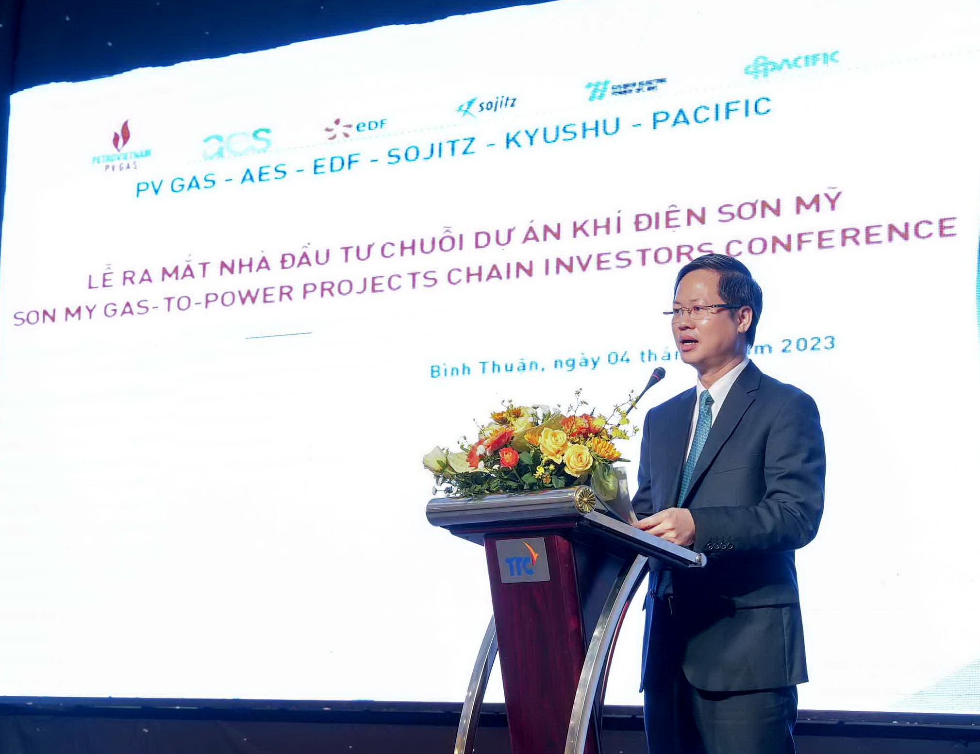 Lễ ra mắt Nhà đầu tư Chuỗi Dự án Khí – Điện Sơn Mỹ, Bình Thuận Lễ ra mắt Nhà đầu tư Chuỗi Dự án Khí – Điện Sơn Mỹ, Bình Thuận