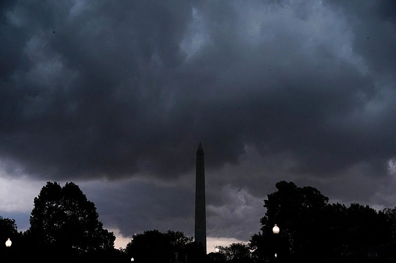Bão bùng phát ở miền Đông Hoa Kỳ làm hơn 120 triệu người bị ảnh hưởng Bão bùng phát ở miền Đông Hoa Kỳ làm hơn 120 triệu người bị ảnh hưởng