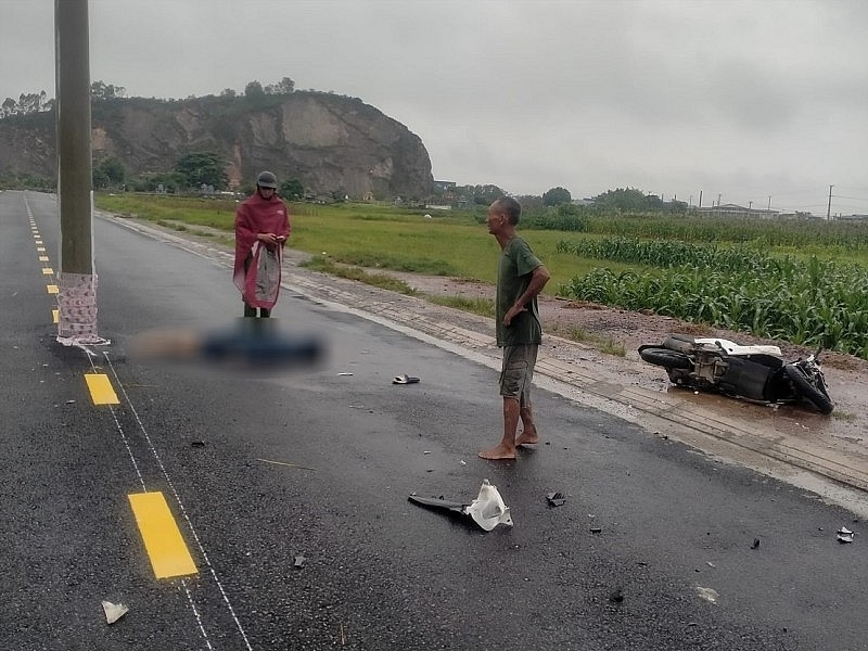 Thanh Hóa: Ấn định “giờ G” để di dời hết 3.120 cột điện dưới lòng đường Thanh Hóa: Ấn định “giờ G” để di dời hết 3.120 cột điện dưới lòng đường