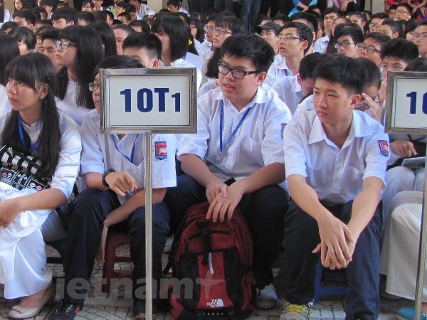 Bộ GD-ĐT khuyến khích trường THPT tổ chức lớp học theo môn lựa chọn hình ảnh 1 Bo GD-DT khuyen khich truong THPT to chuc lop hoc theo mon lua chon hinh anh 1