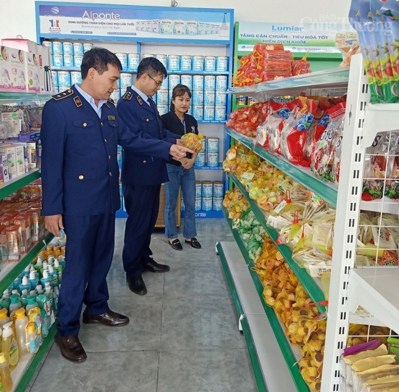Bài 2: Sẽ xử lý nghiêm nếu phát hiện đại lý gạo đầu cơ, găm hàng, “bắt tay nhau” đẩy giá Bài 2: Sẽ xử lý nghiêm nếu phát hiện đại lý gạo đầu cơ, găm hàng, “bắt tay nhau” đẩy giá