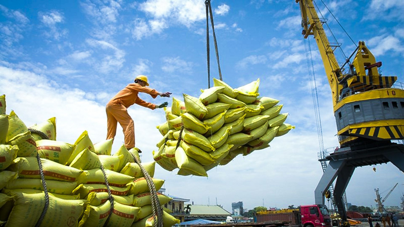 Phòng tránh lừa đảo trong thương mại quốc tế: Cách nào hiệu quả?