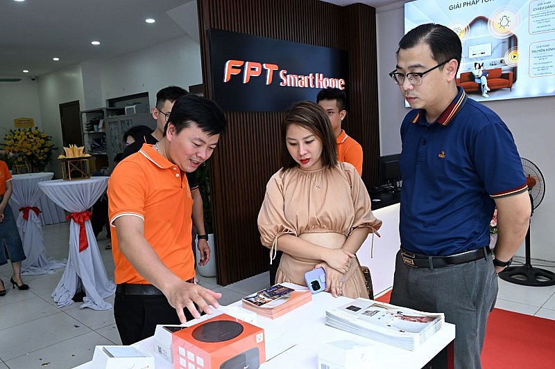Luxhaus khai trương Brandshop Fpt Smarthome Hà Đông
