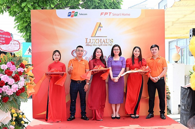 Luxhaus khai trương Brandshop Fpt Smarthome Hà Đông