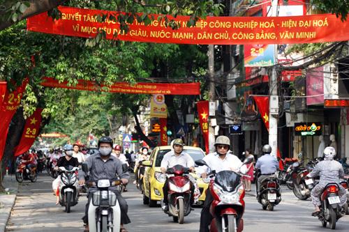 Bảo đảm trật tự, ATGT dịp 2/9 và tháng cao điểm ATGT cho học sinh đến trường - Ảnh 1. Bảo đảm trật tự, ATGT dịp 2/9 và tháng cao điểm ATGT cho học sinh đến trường - Ảnh 1.