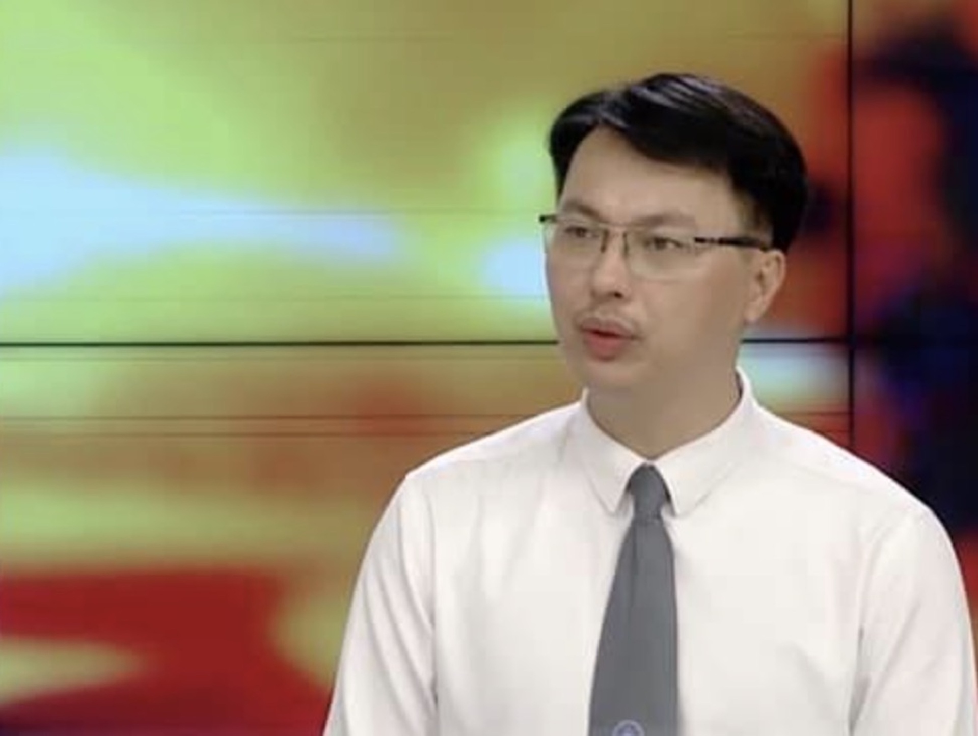 TS. LS. Đặng Văn Cường.