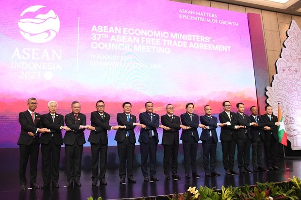 Trưởng đoàn các nước tham dự Hội nghị Bộ trưởng Kinh tế ASEAN lần thứ 55 Trưởng đoàn các nước tham dự Hội nghị Bộ trưởng Kinh tế ASEAN lần thứ 55