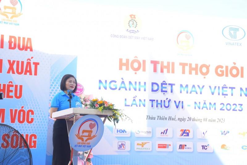 Đ/c Phạm Thị Thanh Tâm phát biểu khai mạc Đ/c Phạm Thị Thanh Tâm phát biểu khai mạc