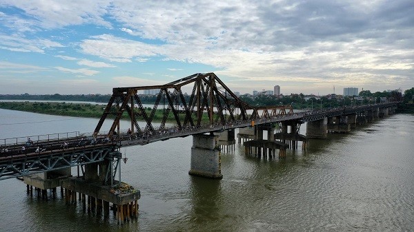 Thời tiết Hà Nội hôm nay 23/8/2023: Ngày nắng, cục bộ có mưa to vào chiều và tối Thời tiết Hà Nội hôm nay 23/8/2023: Ngày nắng, cục bộ có mưa to vào chiều và tối