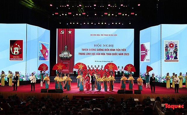 Hội nghị Tuyên dương gương điển hình tiên tiến trong lĩnh vực văn hóa toàn quốc