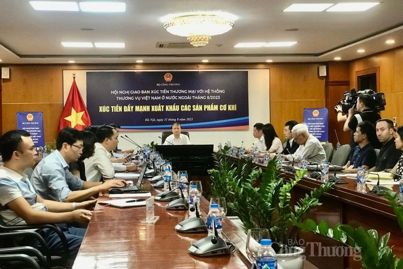 Hội nghị giao ban xúc tiến thương mại với hệ thống các cơ quan thương vụ tại nước ngoài tháng 8 Hội nghị giao ban xúc tiến thương mại với hệ thống các cơ quan thương vụ tại nước ngoài tháng 8