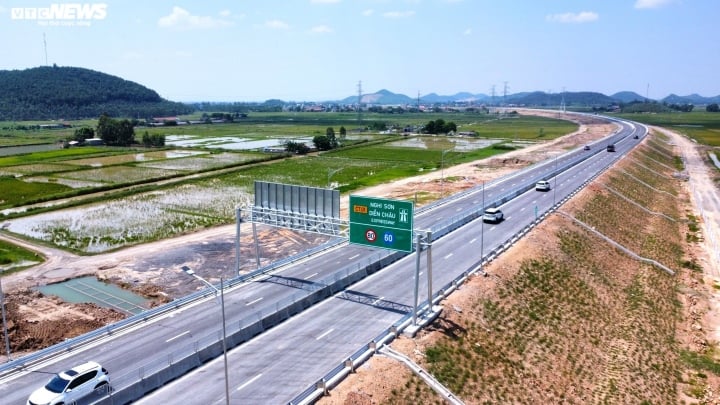 Ngày đầu thông xe cao tốc Nghi Sơn - Diễn Châu: Đường thông thoáng - 3