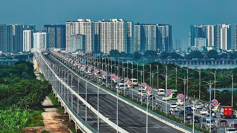 Hiệu quả toàn diện và lâu dài khi đầu tư cho ngành giao thông vận tải