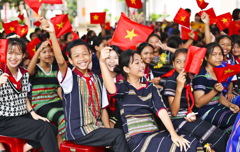 Tỉnh Lâm Đồng trao 200 suất học bổng tặng học sinh nghèo vào Lễ Khai giảng