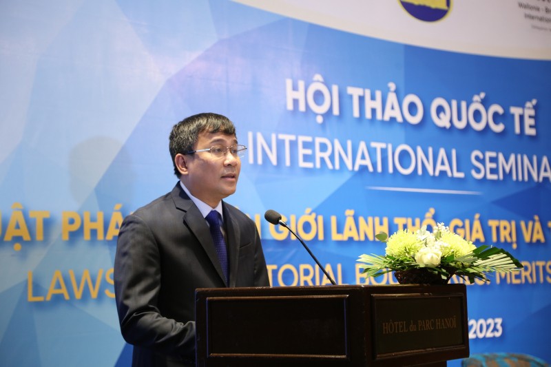 Thứ trưởng Thường trực Nguyễn Minh Vũ phát biểu tại Hội thảo Thứ trưởng Thường trực Nguyễn Minh Vũ phát biểu tại Hội thảo